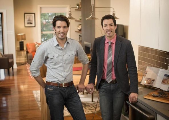 The Property Brothers Net Worth 2018 - Jonathan & Drew Scott Earnings