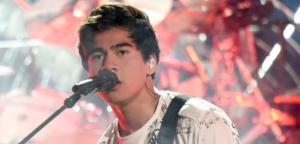 Calum Hood Snapchat Username & Snapcode - Gazette Review