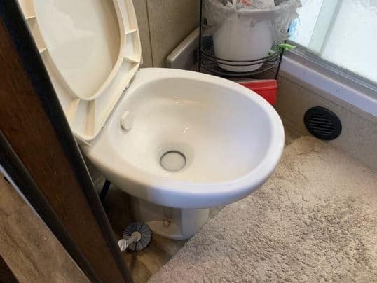 Best RV Toilet Treatments for Odors 2023 - Vimarsana News
