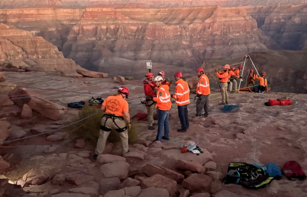 Man Falls to His Death After Slipping Off Grand Canyon - Gazette Review