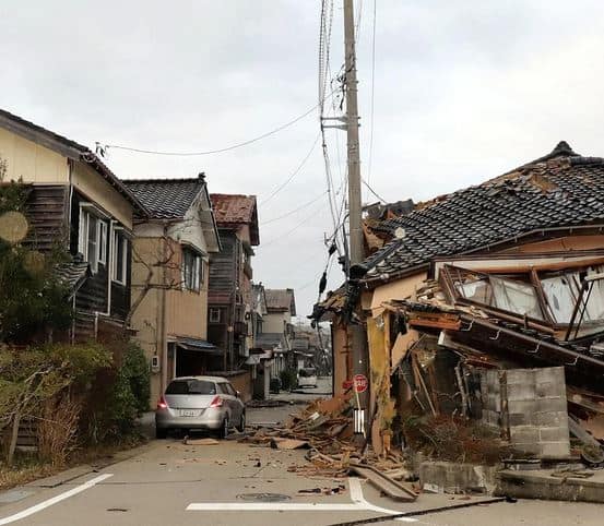 7.6 earthquake in japan 2