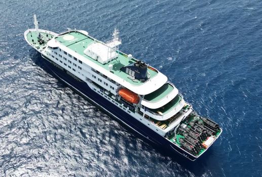 cruise ship